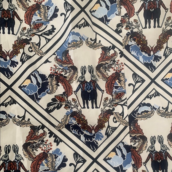 Men's Blue and White Patterned Shirt - Picture 4 of 4